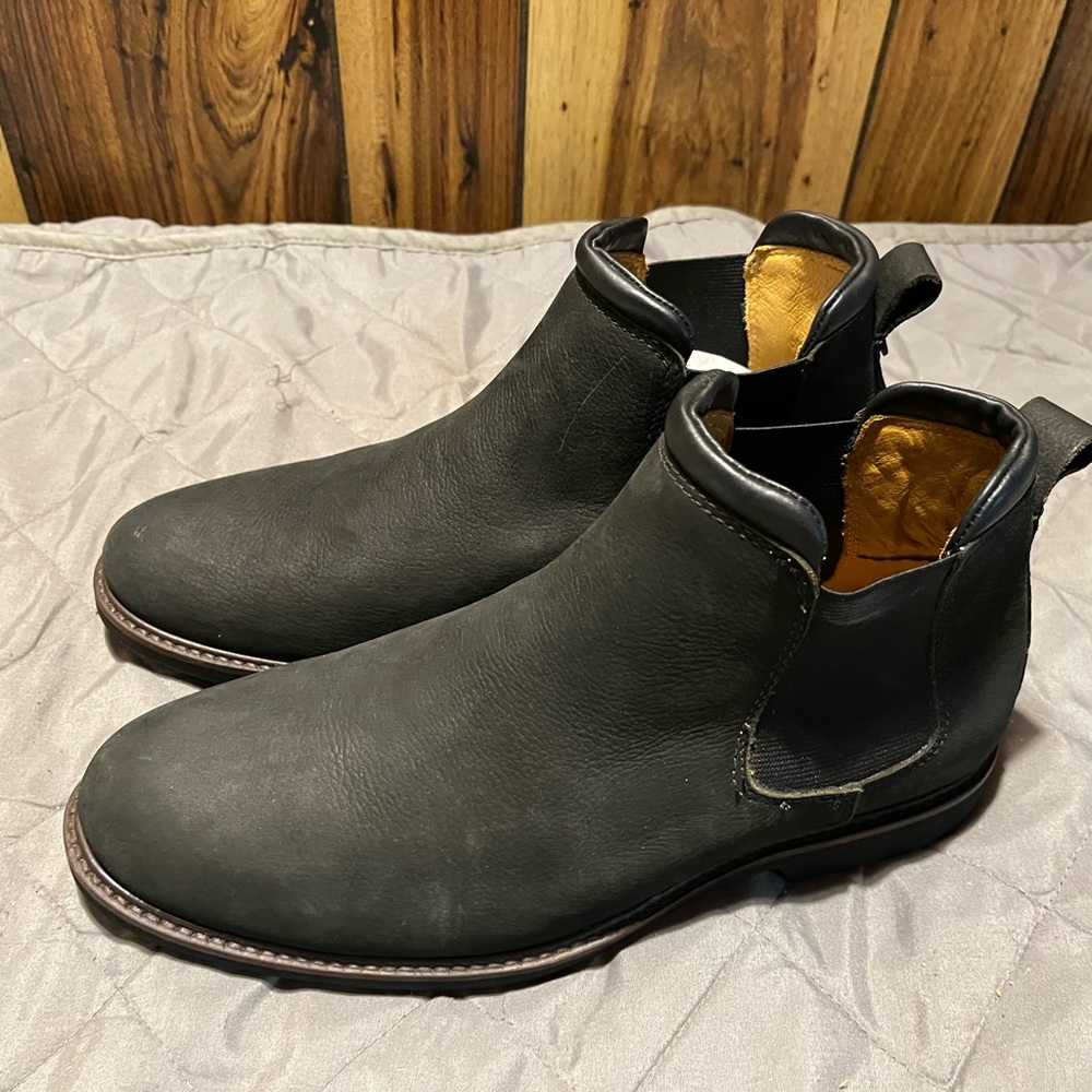 Mark Jacobs men’s black loafers shoes size 9.5 med
